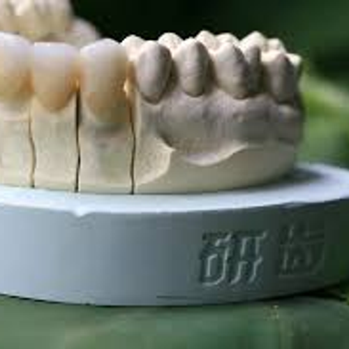 CHINES ZIRCONIUM CROWN